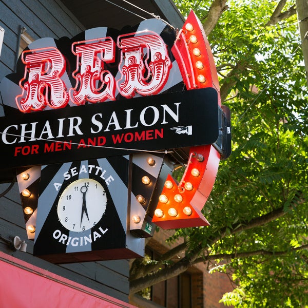 Red chair outlet salon